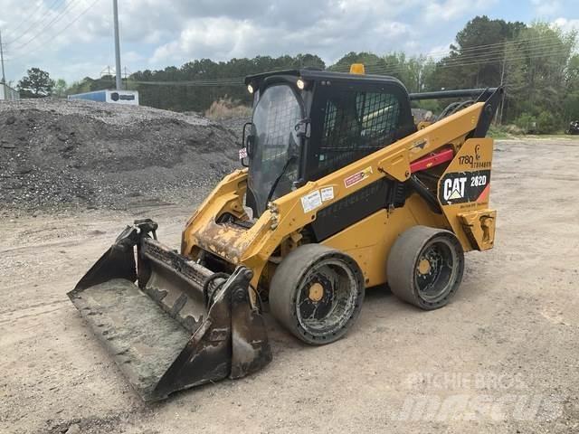 CAT 262D لوادر انزلاقية التوجيه