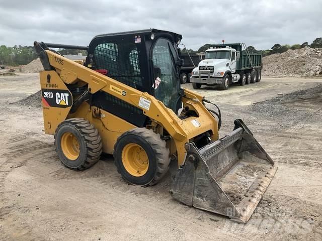 CAT 262D لوادر انزلاقية التوجيه