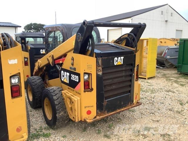 CAT 262D لوادر انزلاقية التوجيه