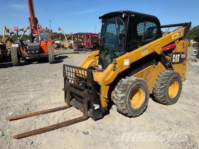 CAT 262D لوادر انزلاقية التوجيه