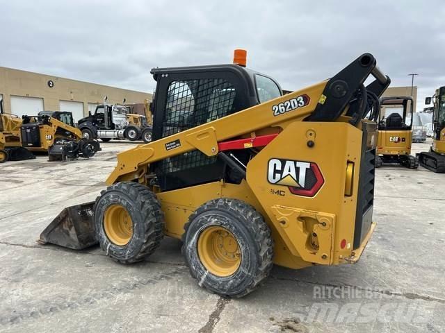 CAT 262D3 لوادر انزلاقية التوجيه