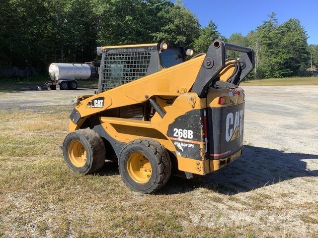 CAT 268B لوادر انزلاقية التوجيه