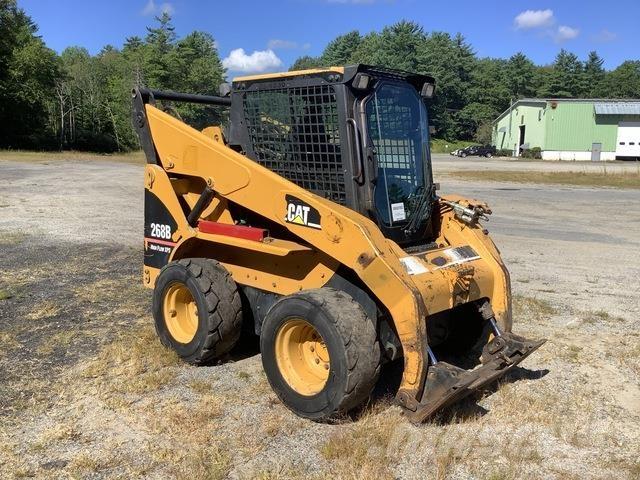 CAT 268B لوادر انزلاقية التوجيه