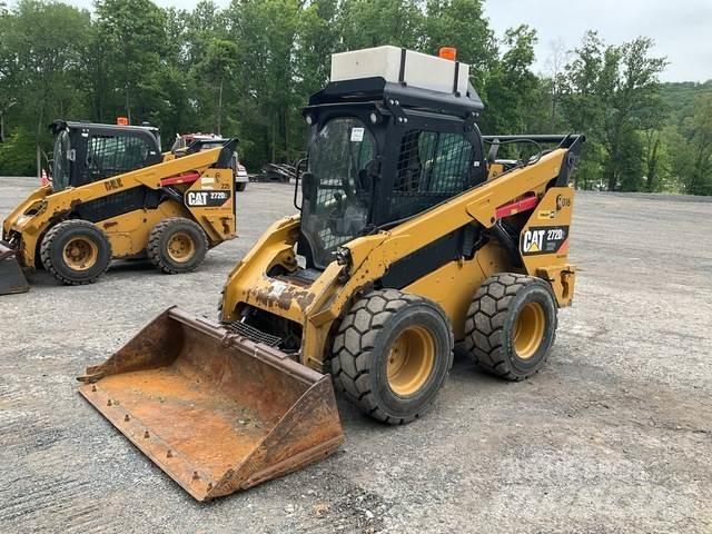 CAT 272D2 XHP لوادر انزلاقية التوجيه