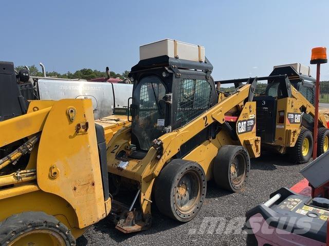 CAT 272D2XHP لوادر انزلاقية التوجيه