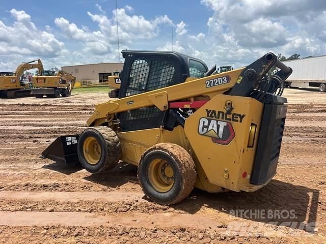 CAT 272D3 لوادر انزلاقية التوجيه