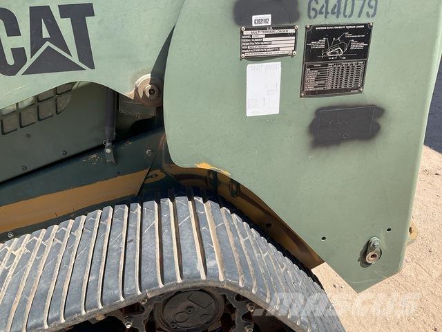 CAT 277C لوادر انزلاقية التوجيه