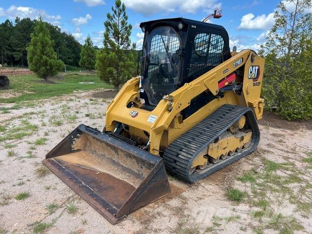 CAT 279D3 لوادر انزلاقية التوجيه