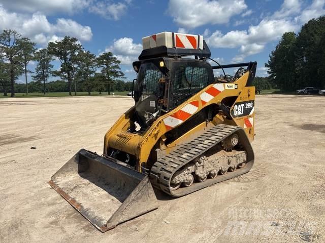 CAT 299D لوادر انزلاقية التوجيه