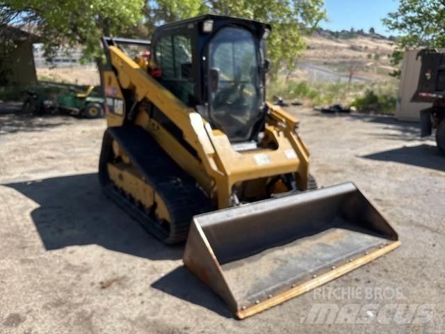 CAT 299D2 لوادر انزلاقية التوجيه