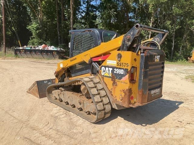 CAT 299D2 لوادر انزلاقية التوجيه