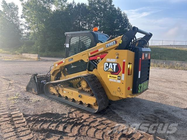 CAT 299D3 لوادر انزلاقية التوجيه