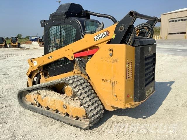 CAT 299D3XE لوادر انزلاقية التوجيه