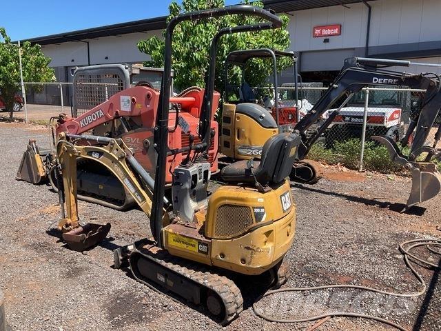 CAT 300.9D حفارات زحافة