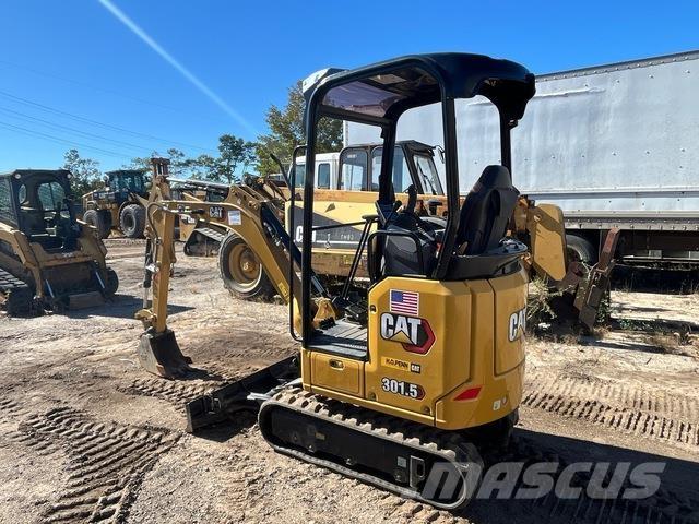 CAT 301.5 حفارات زحافة
