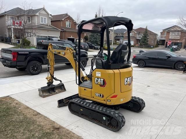 CAT 301.7 CR حفارات زحافة