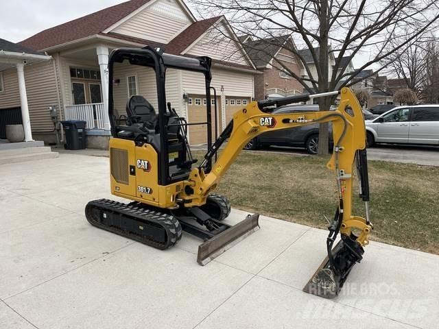 CAT 301.7 CR حفارات زحافة