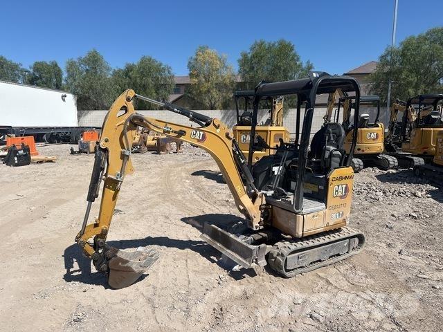 CAT 301.7 CR حفارات زحافة