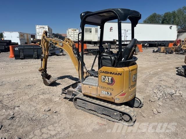 CAT 301.7 CR حفارات زحافة