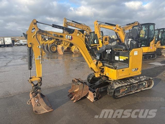 CAT 301.7 CR حفارات زحافة