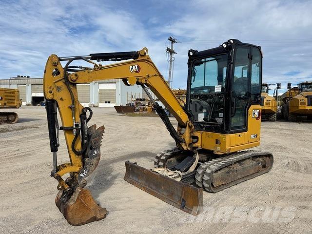 CAT 302.7 CR حفارات زحافة