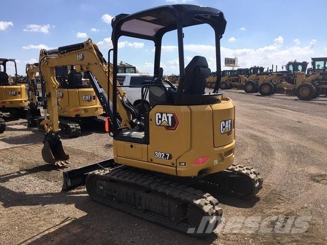 CAT 302.7CR حفارات زحافة