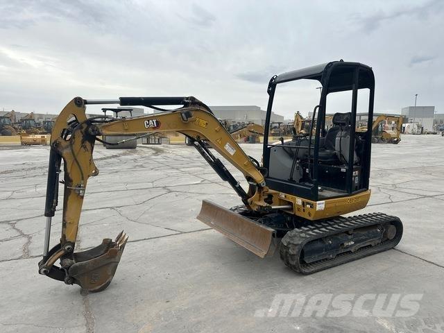 CAT 302.7D CR حفارات زحافة