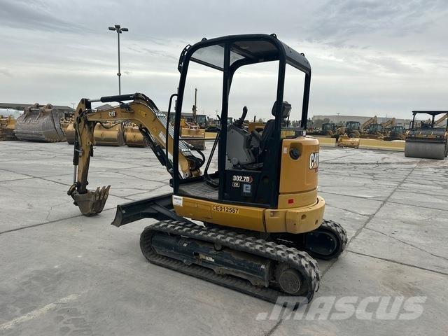 CAT 302.7D CR حفارات زحافة