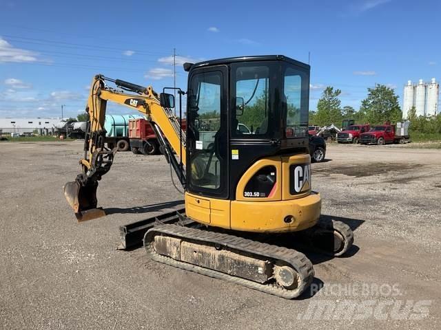 CAT 303.5D CR حفارات زحافة