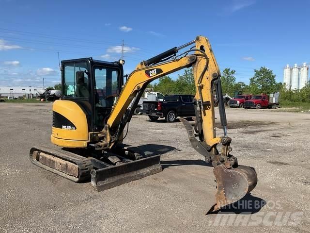 CAT 303.5D CR حفارات زحافة