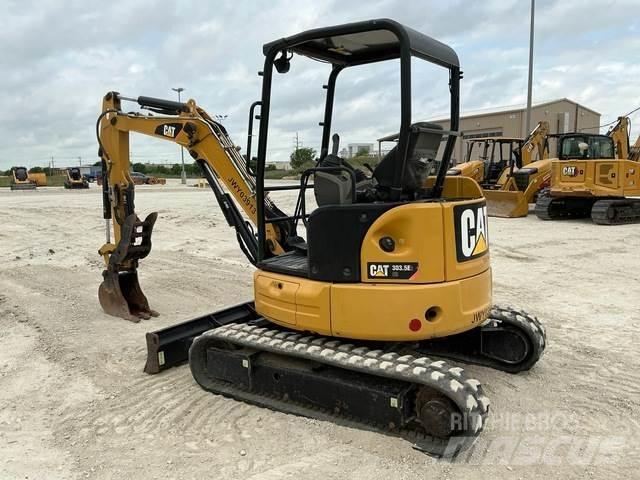 CAT 303.5E2 CR حفارات زحافة