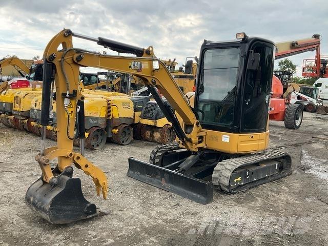 CAT 303.5E2 CR حفارات زحافة
