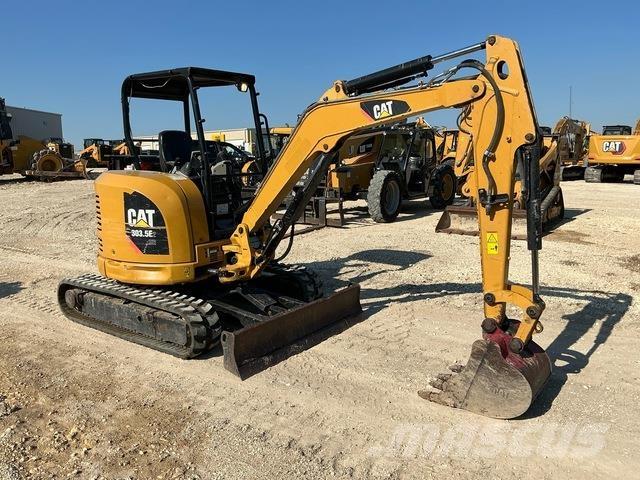 CAT 303.5E2 CR حفارات زحافة