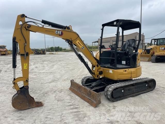CAT 303.5E2CR حفارات زحافة