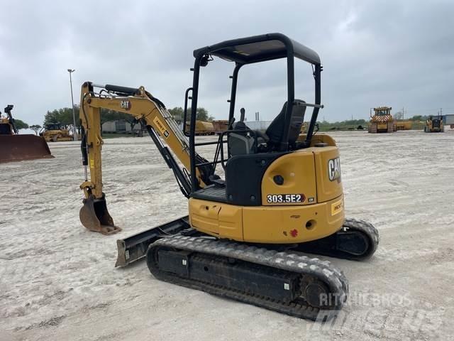 CAT 303.5E2CR حفارات زحافة