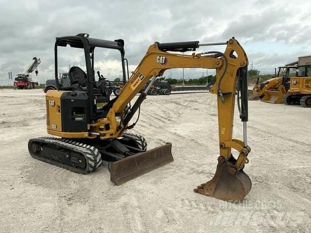 CAT 303 CR حفارات زحافة