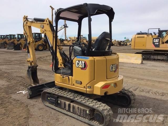 CAT 303 CR حفارات زحافة