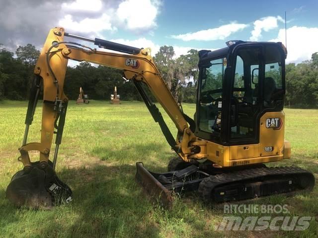 CAT 303 CR حفارات زحافة