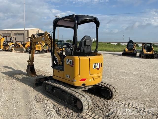CAT 303 CR حفارات زحافة
