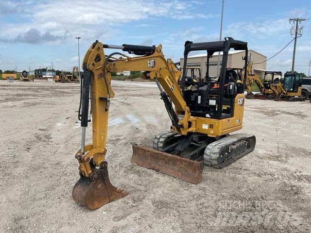 CAT 303 CR حفارات زحافة