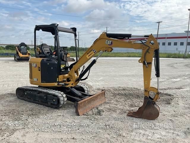 CAT 303 CR حفارات زحافة