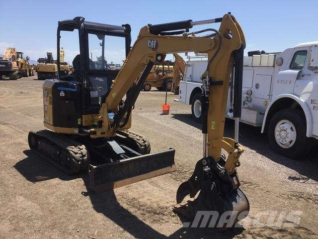 CAT 303 CR حفارات زحافة