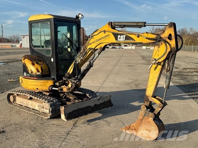 CAT 303 CR حفارات زحافة