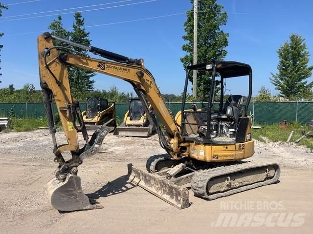 CAT 304E CR حفارات زحافة