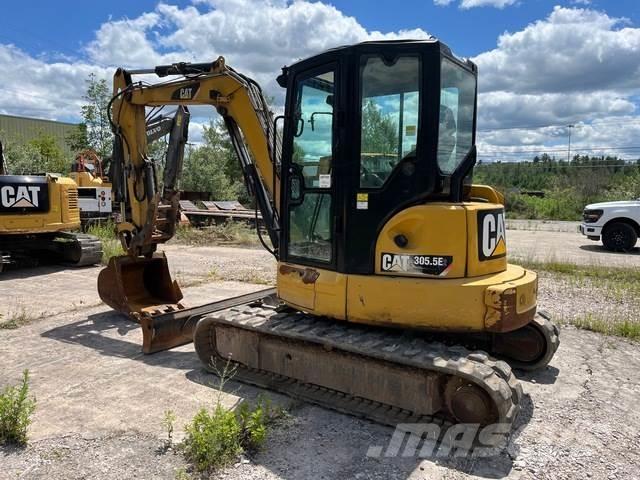CAT 305.5E2 حفارات زحافة