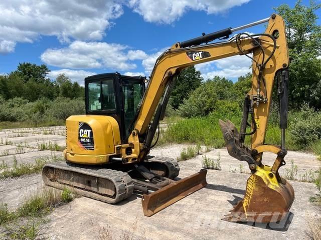CAT 305.5E2 حفارات زحافة