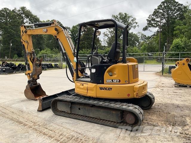 CAT 305.5E2 CR حفارات زحافة