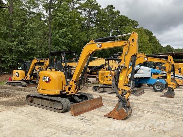 CAT 305.5E2 CR حفارات زحافة