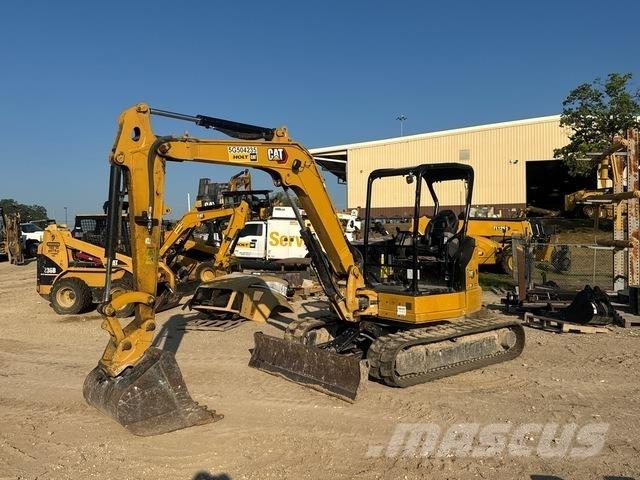 CAT 305 CR حفارات زحافة