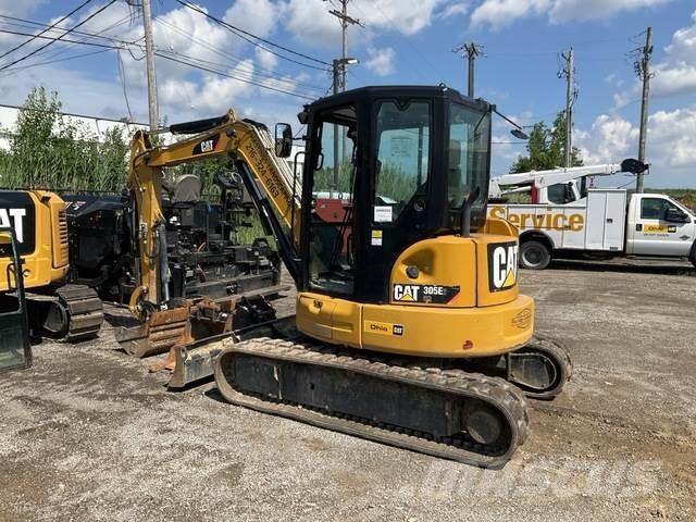 CAT 305E2 CR حفارات زحافة